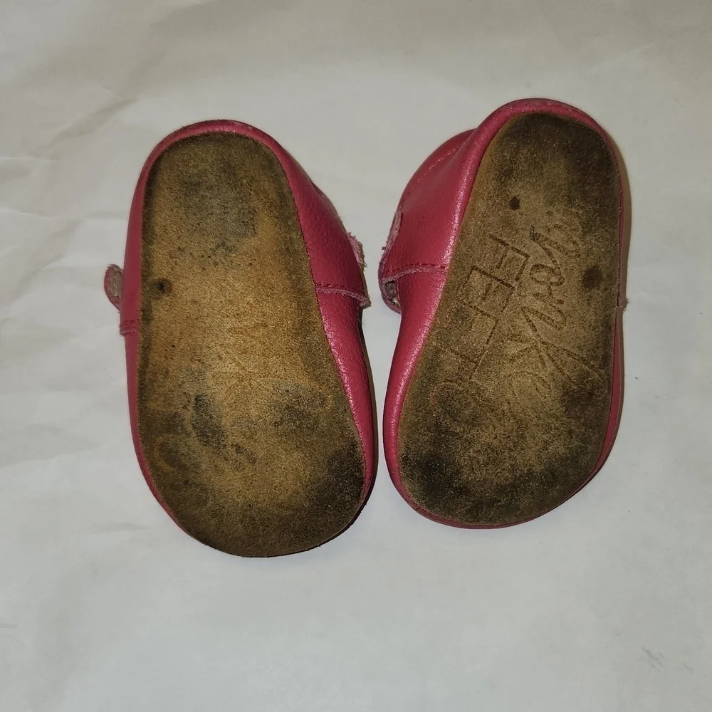 Monkey feet Shoes Girls pink size 6-12 m Spots On Bottom